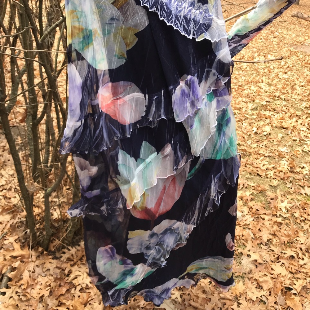 Dress - Picture 4 of 4
